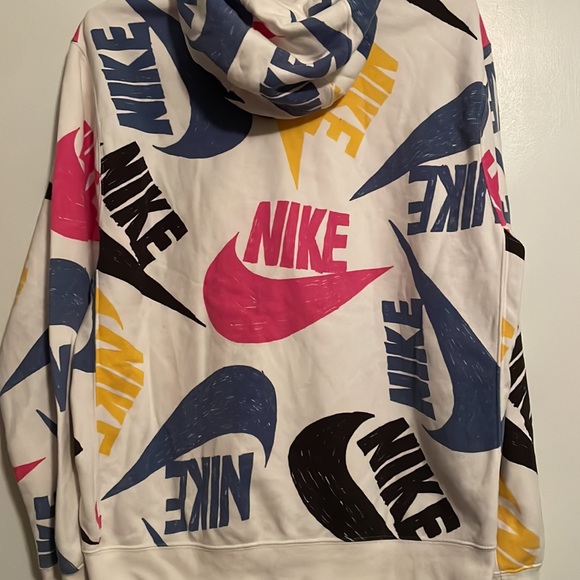 Nike mens size medium abstract hoodie used but in clean condition. - Picture 3 of 3